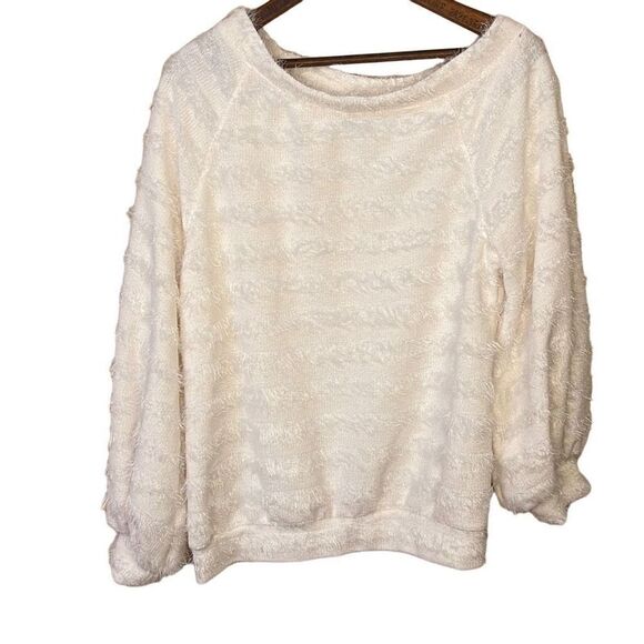 1. State Scoop Neck Top - Picture 2 of 9